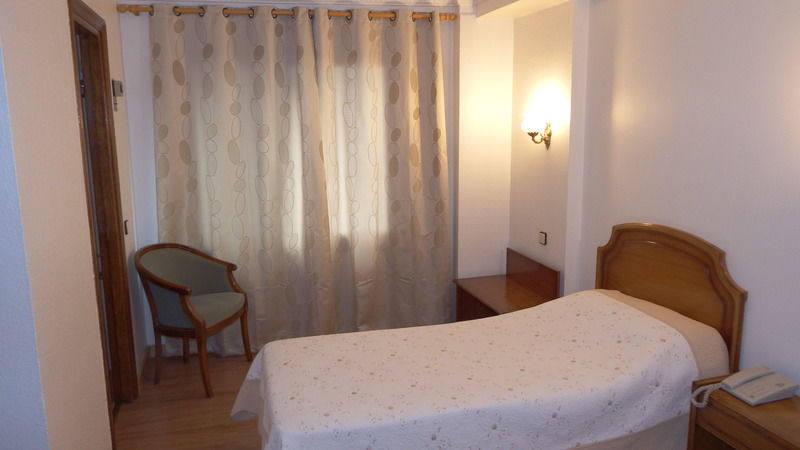 Senorial Hotel Мадрид Екстериор снимка